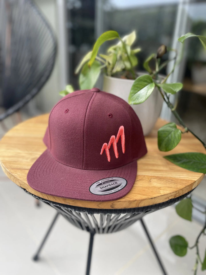 Gorra urbana vinotinto 111 Cientonce