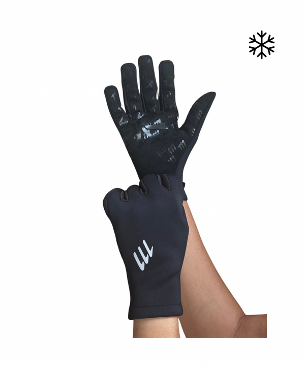 Half distance full finger gloves